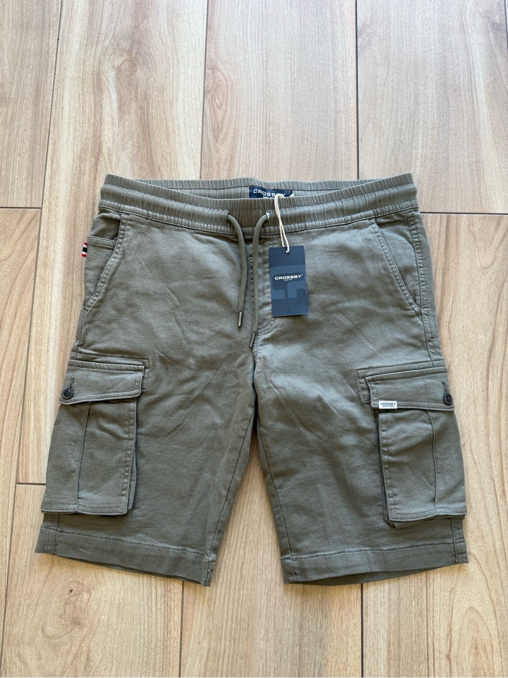 Crosby Men's Bermuda Cargo Shorts 98% Cotton Made in Italy Quiet Luxury